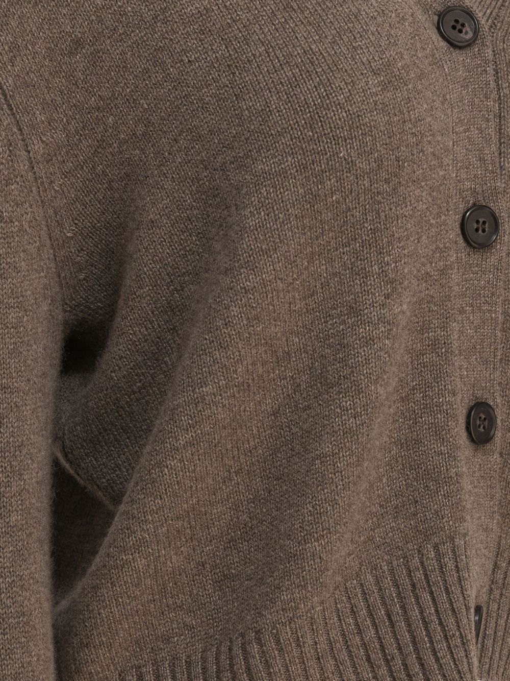 Lisa Yang
Maglione in cashmere marrone con scollo a V