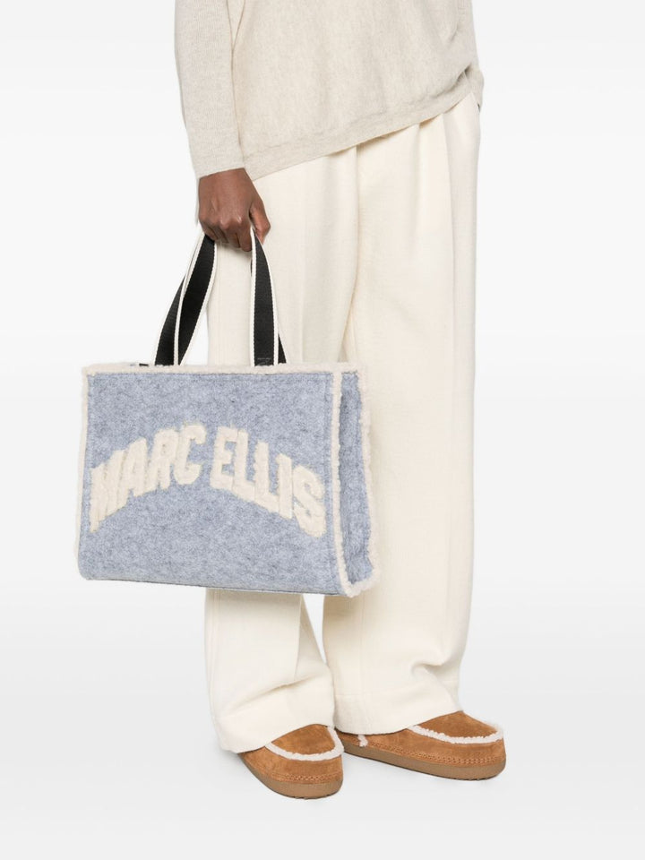 Marc Ellis Borsa a tracolla