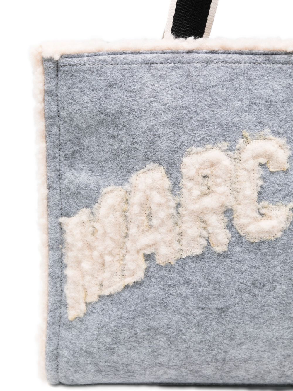 Marc Ellis Borsa a tracolla