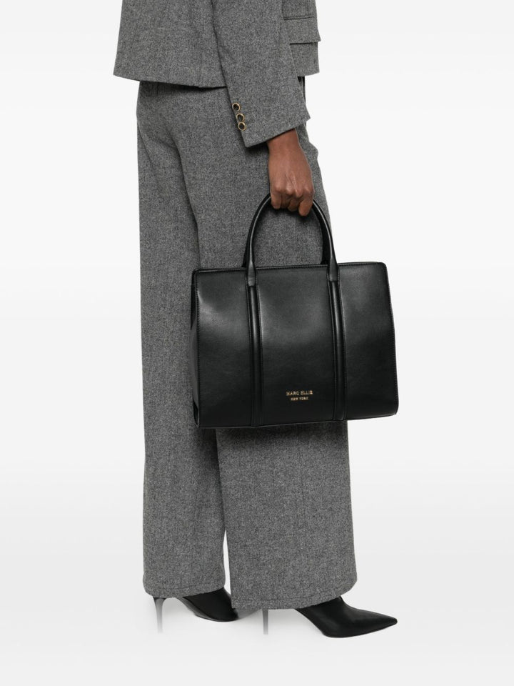Marc Ellis Borsa a tracolla