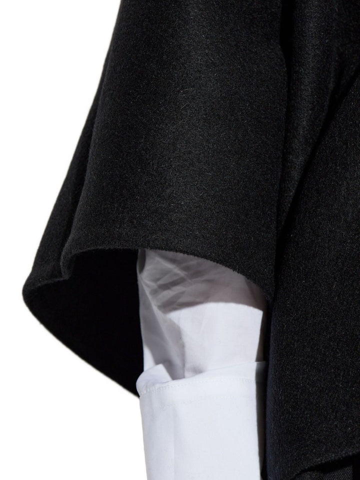 Max Mara
Mantella con applicazione