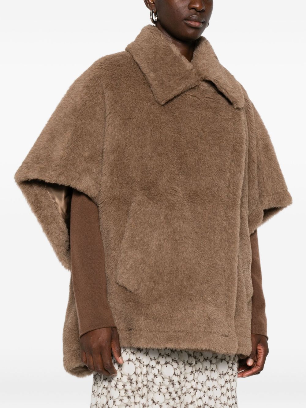 Max Mara Mantella 
in tessuto Teddy