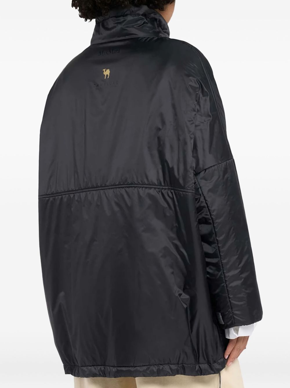 Max Mara
Giacca con zip a collo alto