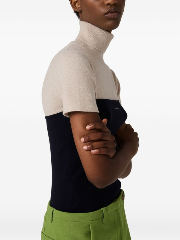 Miu Miu
Canotta con logo a intarsio