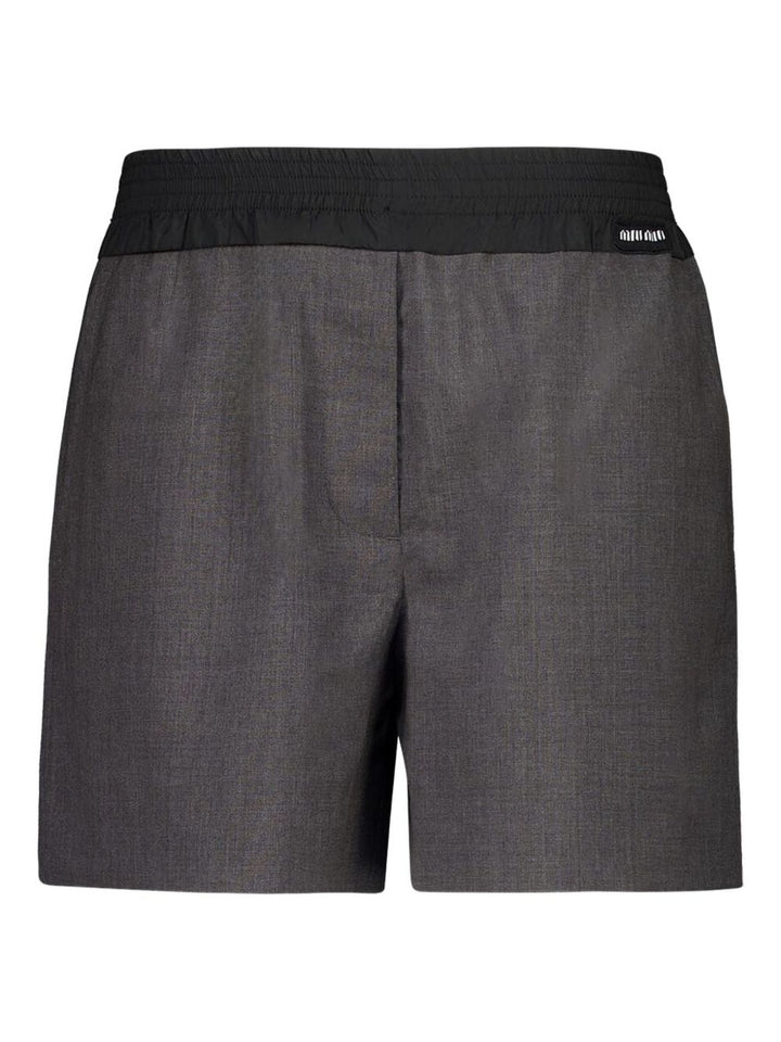 Miu Miu
Shorts con vita elasticizzata