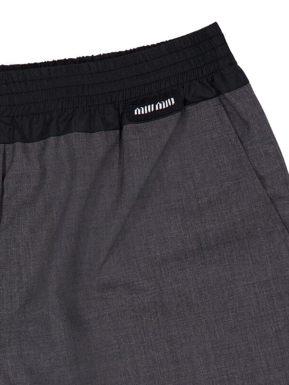 Miu Miu
Shorts con vita elasticizzata