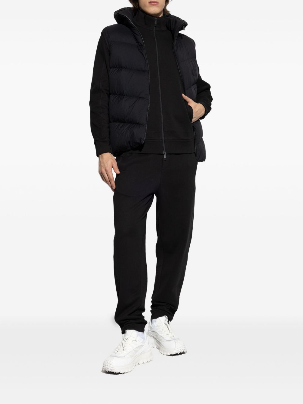 Moncler
Gilet trapuntato con cappuccio