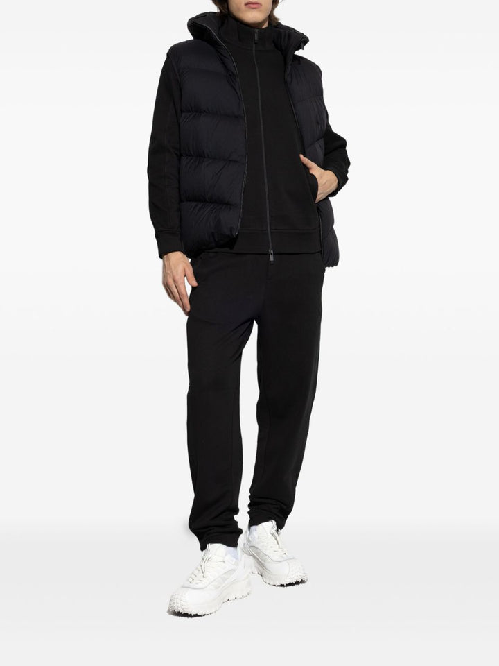 Moncler
Gilet trapuntato con cappuccio
