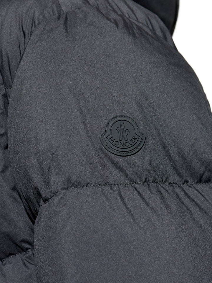 Moncler
Piumino Forez con cappuccio