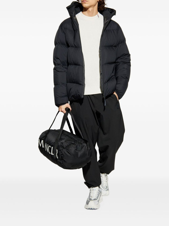 Moncler
Piumino Forez con cappuccio