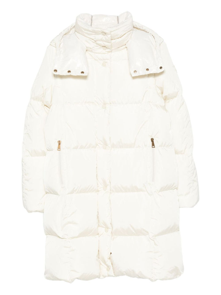 Moncler 
Cappotto imbottito  con cappuccio bianco