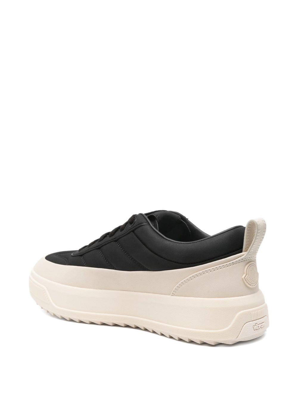 Moncler
Sneakers Altive in pelle