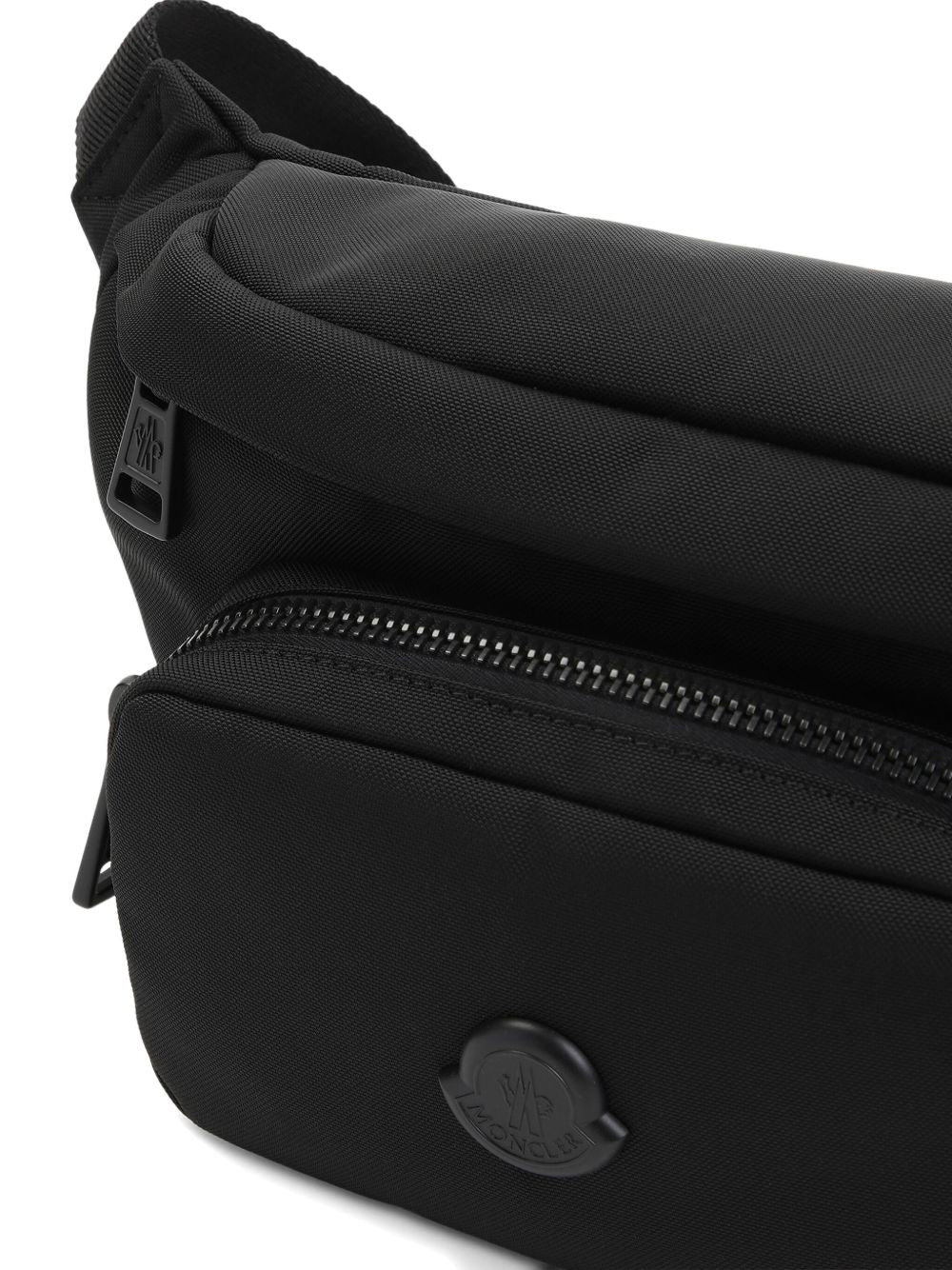Moncler
Marsupio con zip