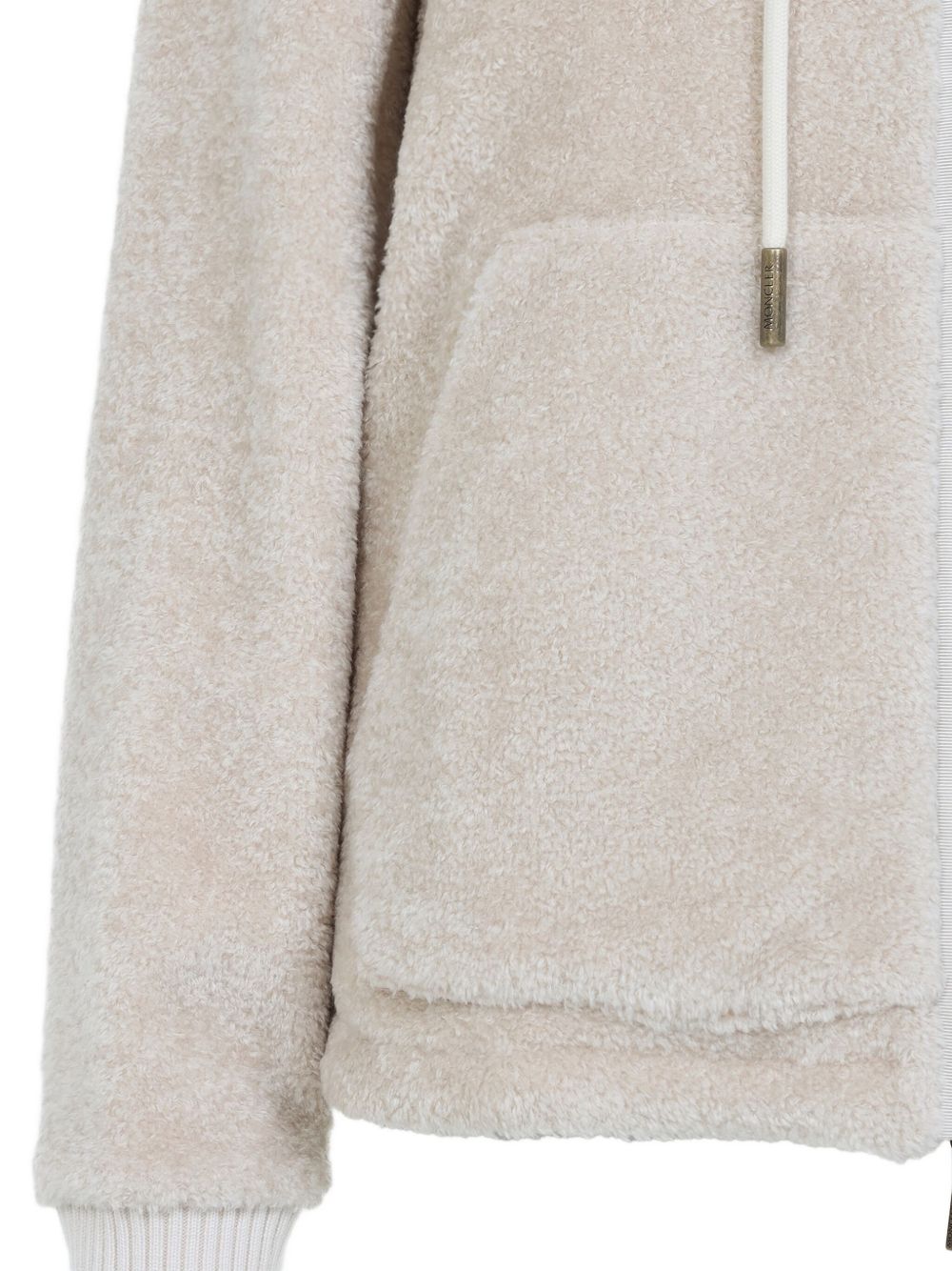 Moncler
Giacca con cappuccio