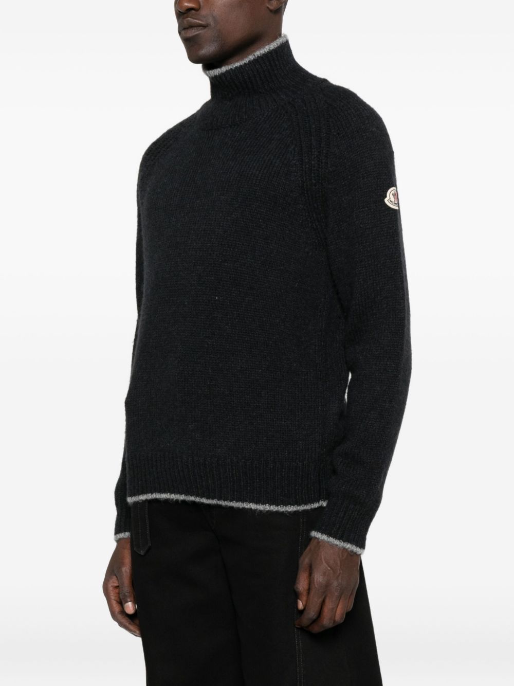 Moncler
Maglione a coste a collo alto