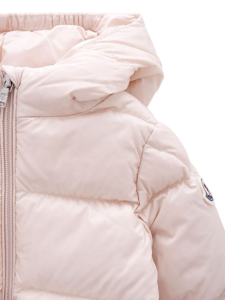Moncler Enfant
Piumino con cappuccio