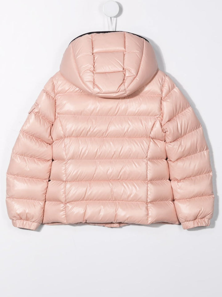 Moncler Enfant
Piumino con orlo a contrasto