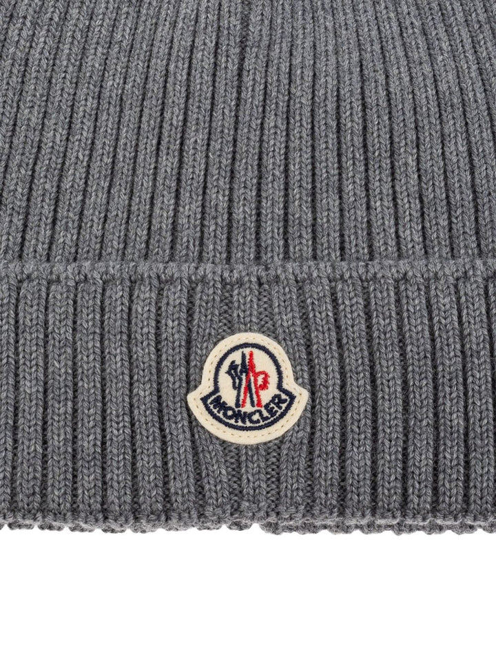Moncler Enfant
Berretto con applicazione logo