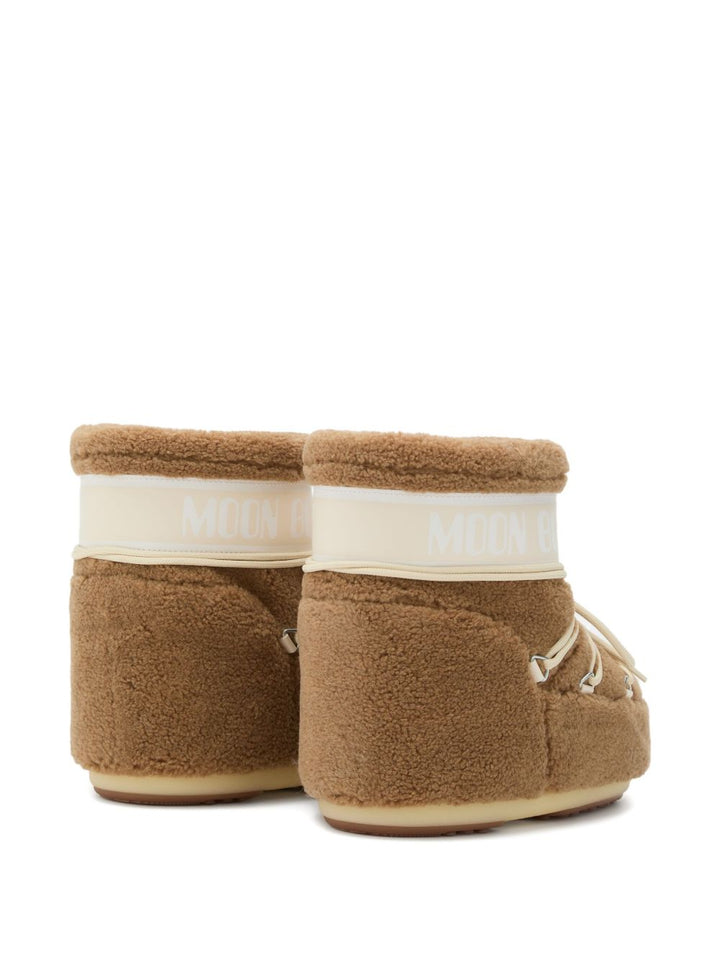 Moon Boot
Stivali da neve in shearling