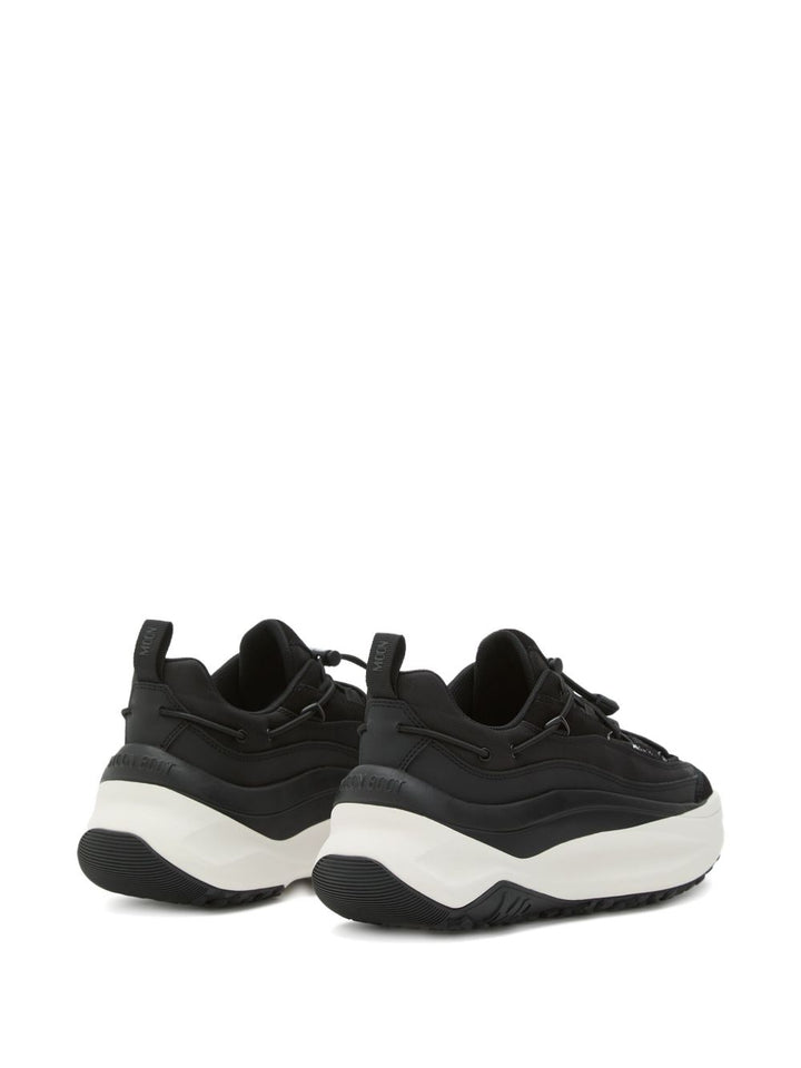 Moon Boot
Sneakers con plateau e logo