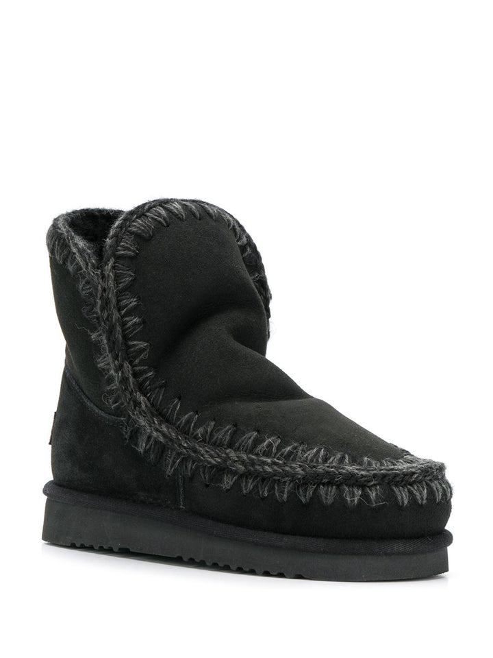 "Eskimo" boots