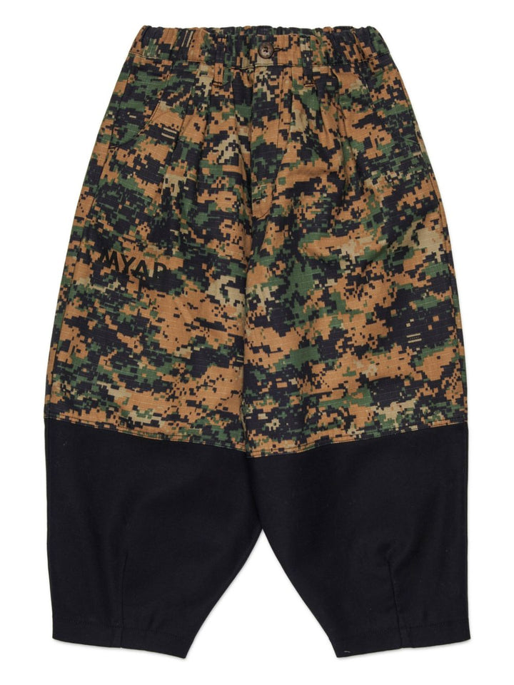Myar Pantaloni con inserti camouflage