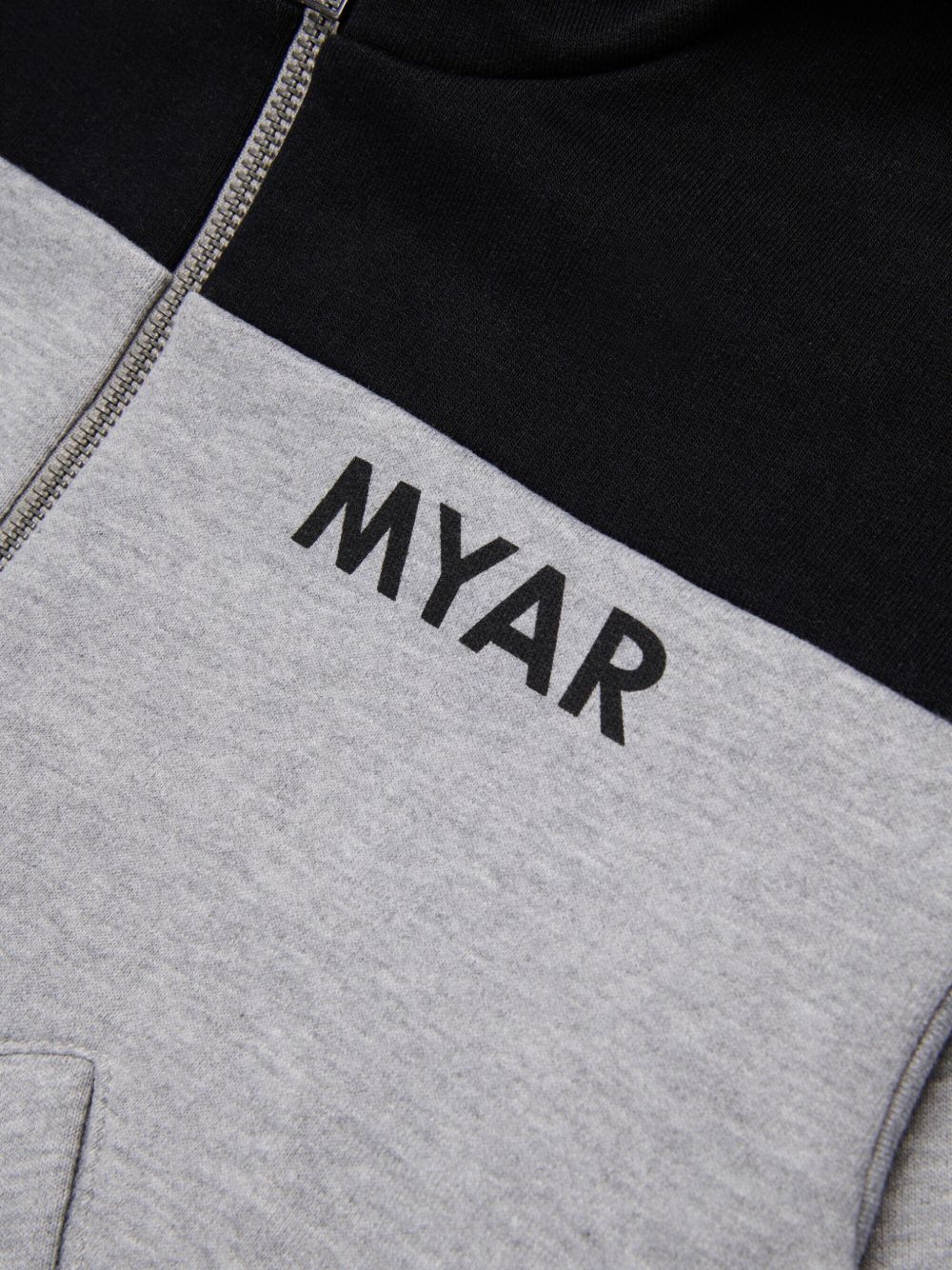 Myar
Felpa con cappuccio