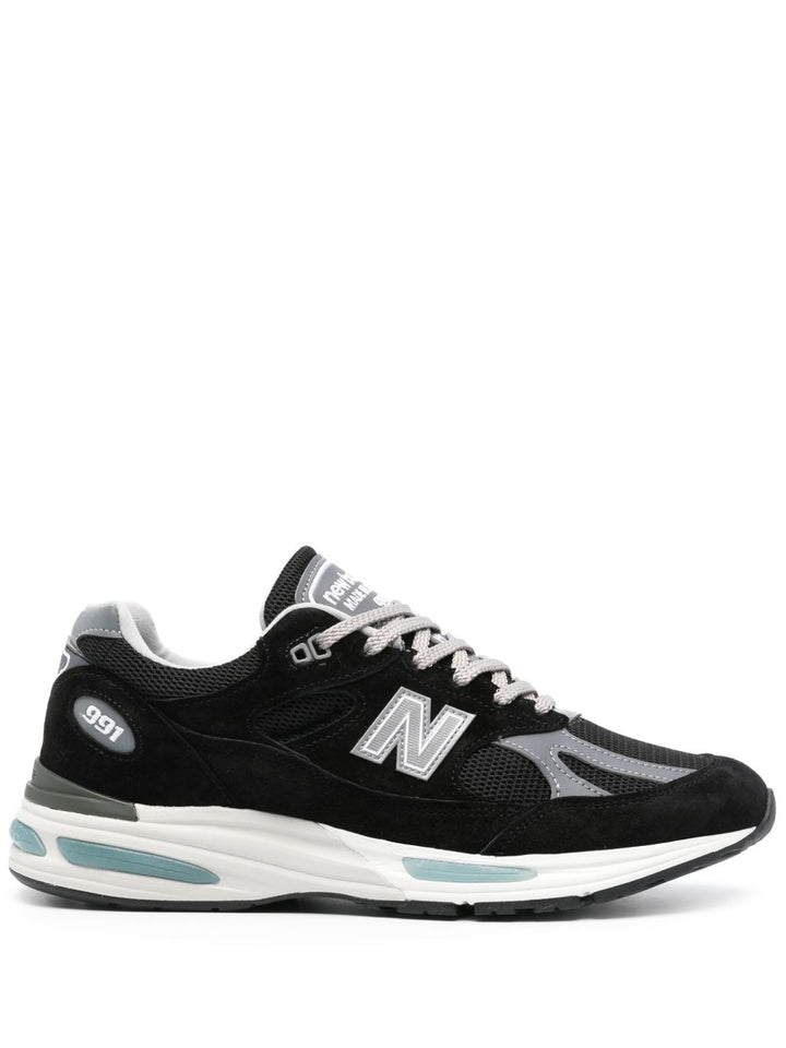 New Balance
991v2