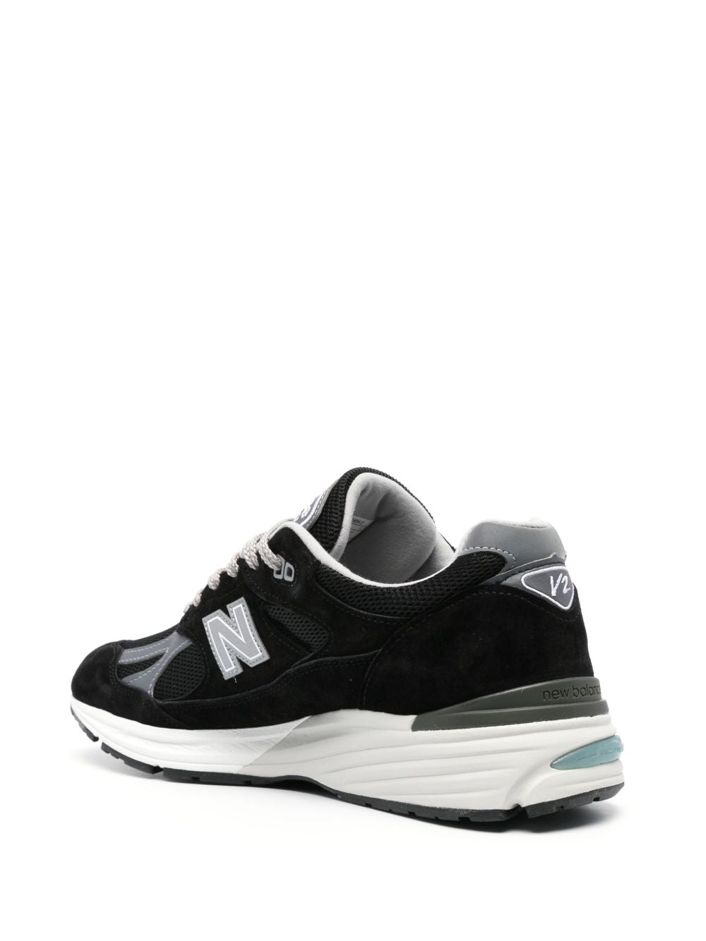 New Balance
991v2