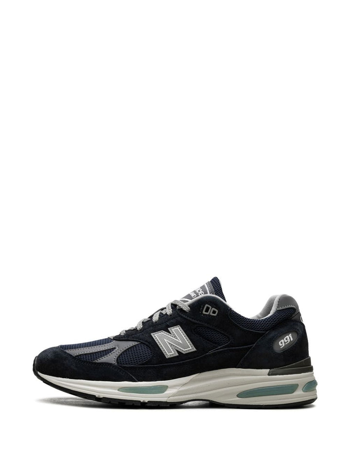 New Balance
991v2