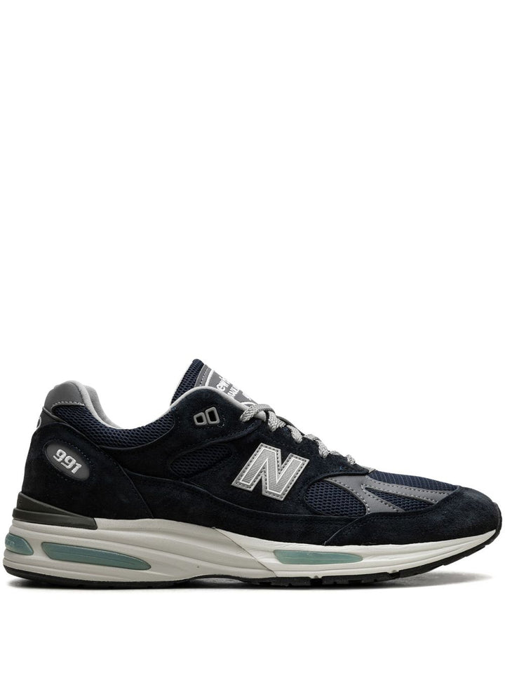 New Balance
991v2