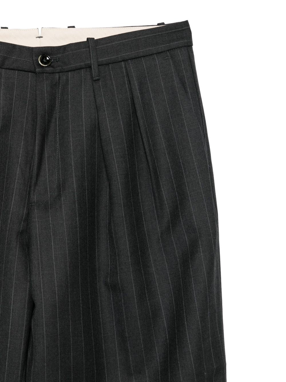 Nine In The Morning
Pantaloni neri con pieghe e bottoni
