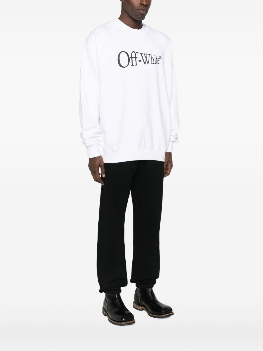 Off White
Felpa bianca manica lunga, girocollo con logo