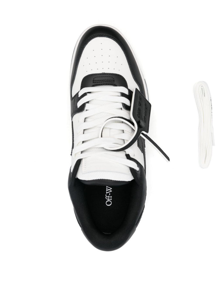 Off White
Sneakers Out Of Office Nero/Bianco