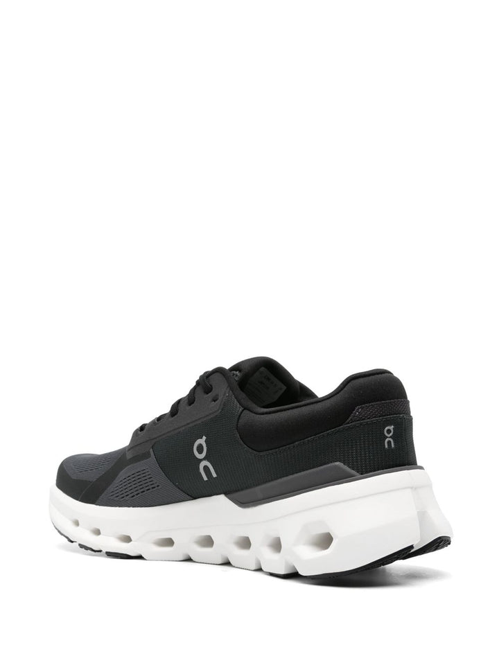 On Running
Sneakers