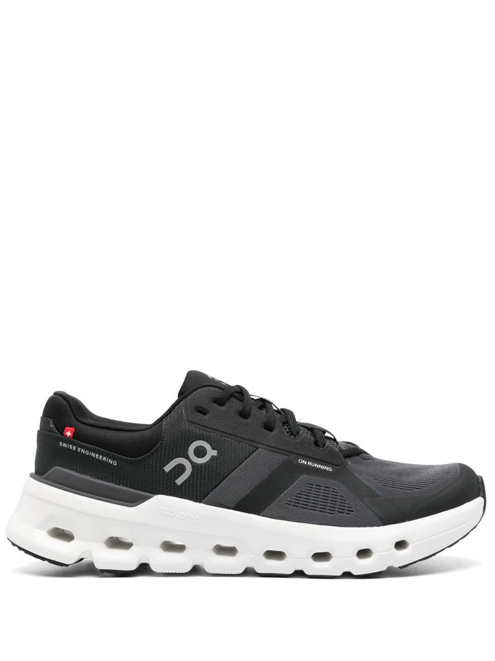On Running
Sneakers