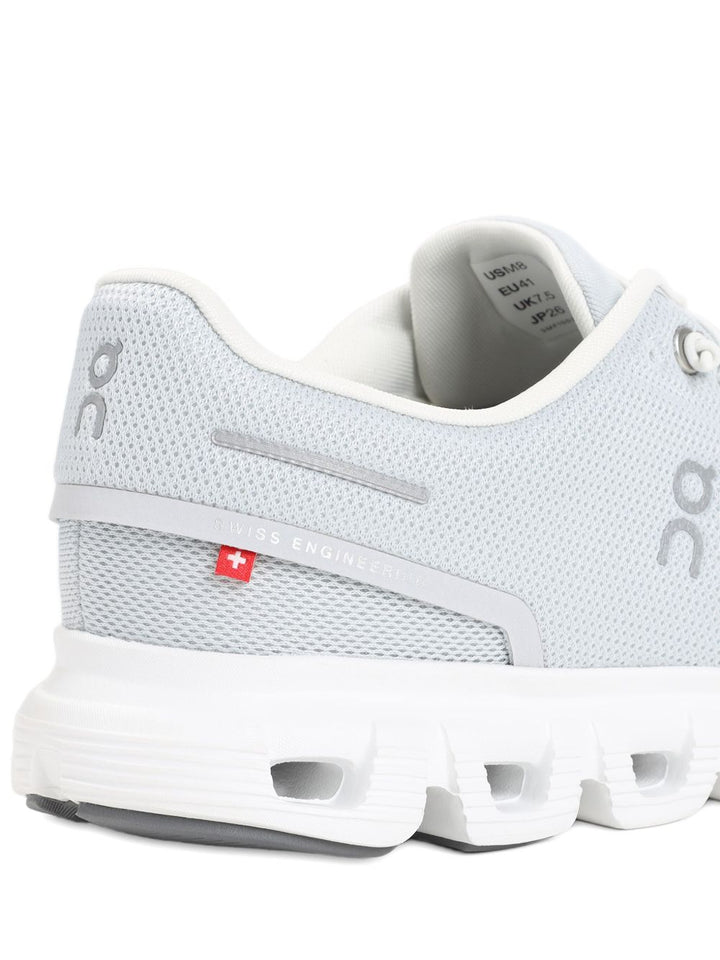 On Running
Sneakers bianche