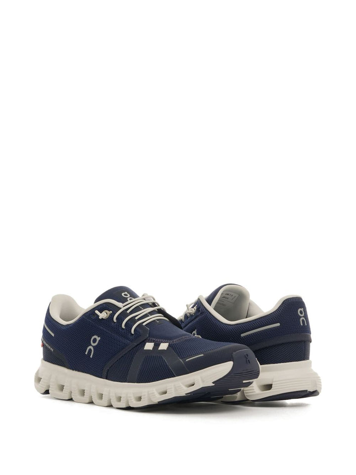 On Running
Sneakers Cloud 6