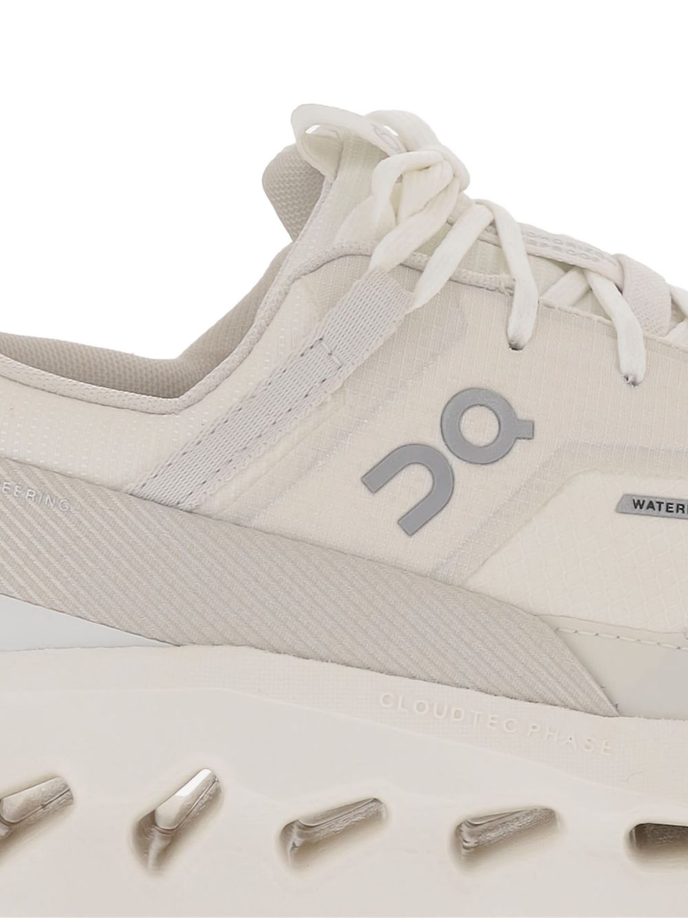 ON Running
Sneakers