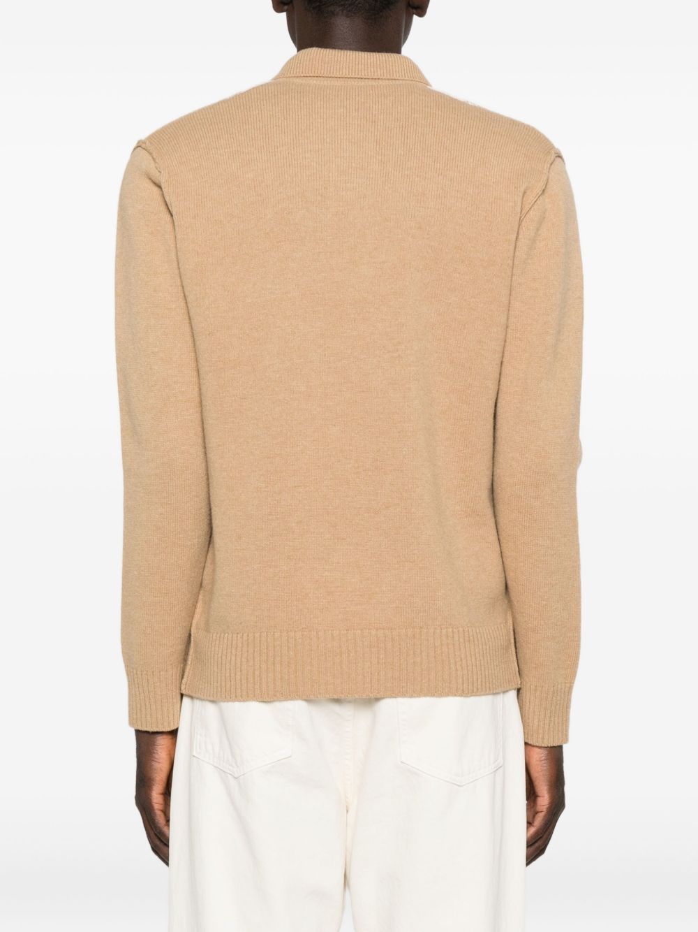 Paolo Pecora
Maglione beige con motivo a rombi