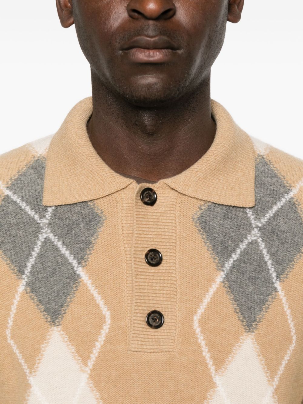 Paolo Pecora
Maglione beige con motivo a rombi