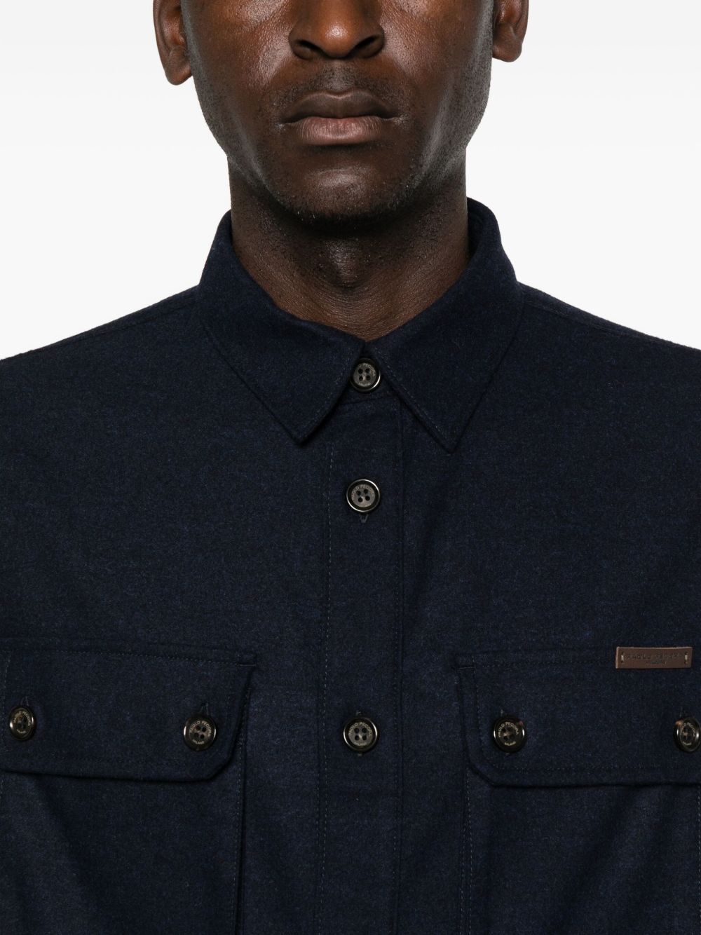 Paolo Pecora
Camicia blu navy