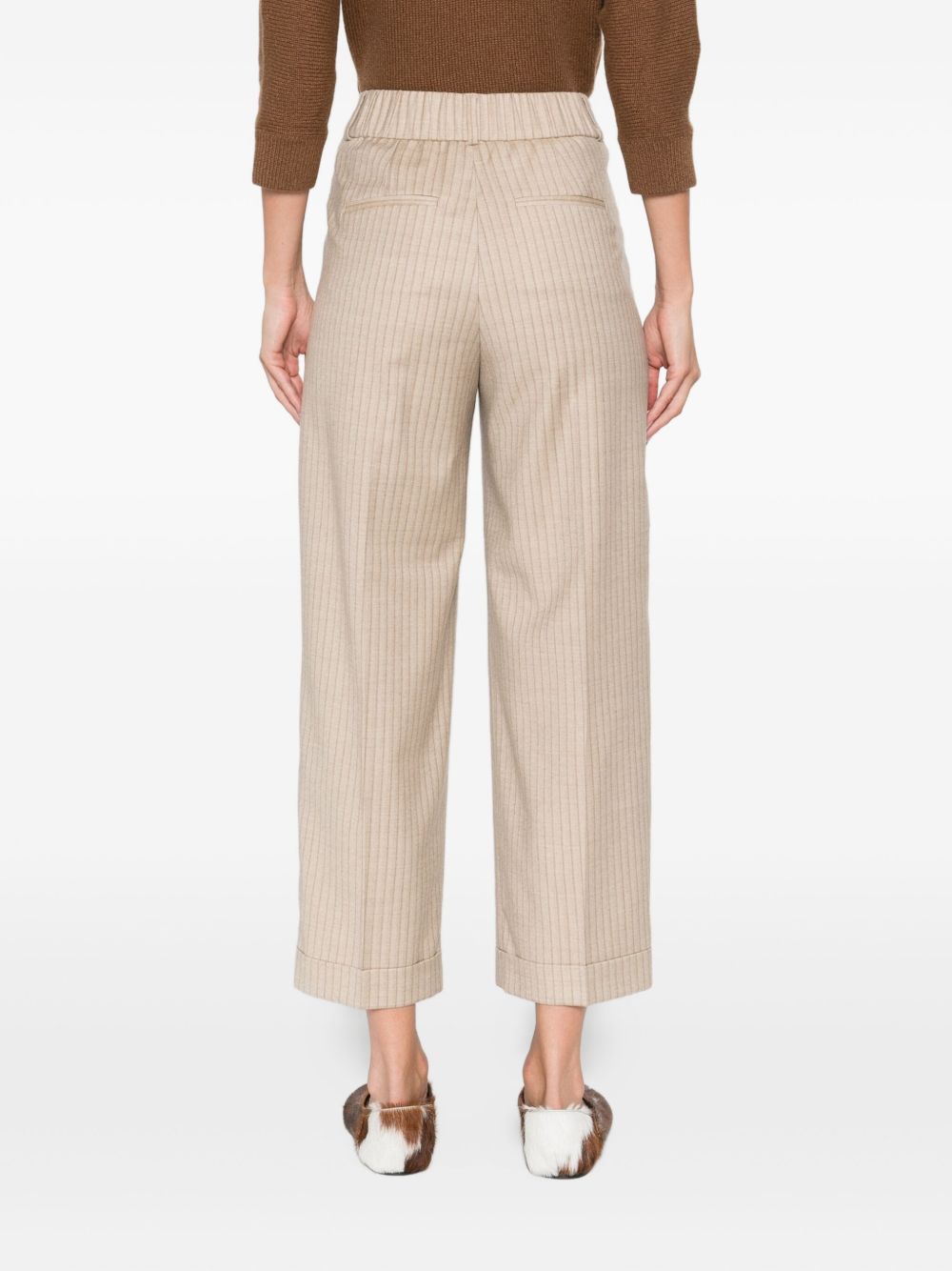 Peserico
Pantaloni gessati con piega