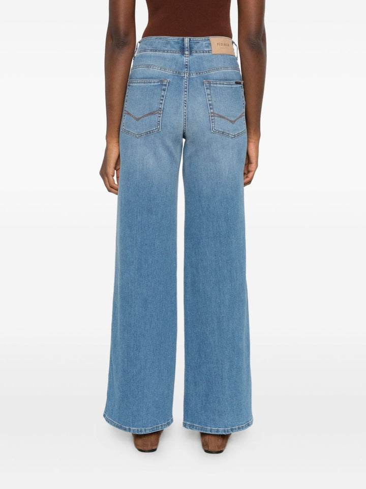 Peserico 
Pantalone in denim azzurro cinque tasche