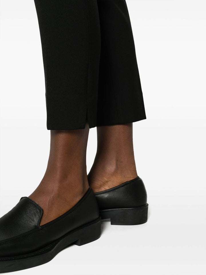 Peserico
Pantaloni neri elasticizzati