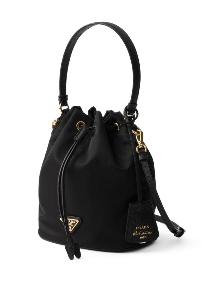 Prada
Borsa nera con coulisse