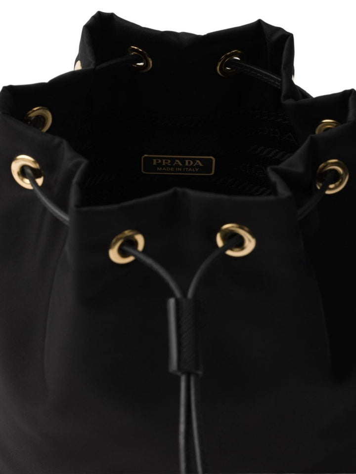 Prada
Borsa nera con coulisse