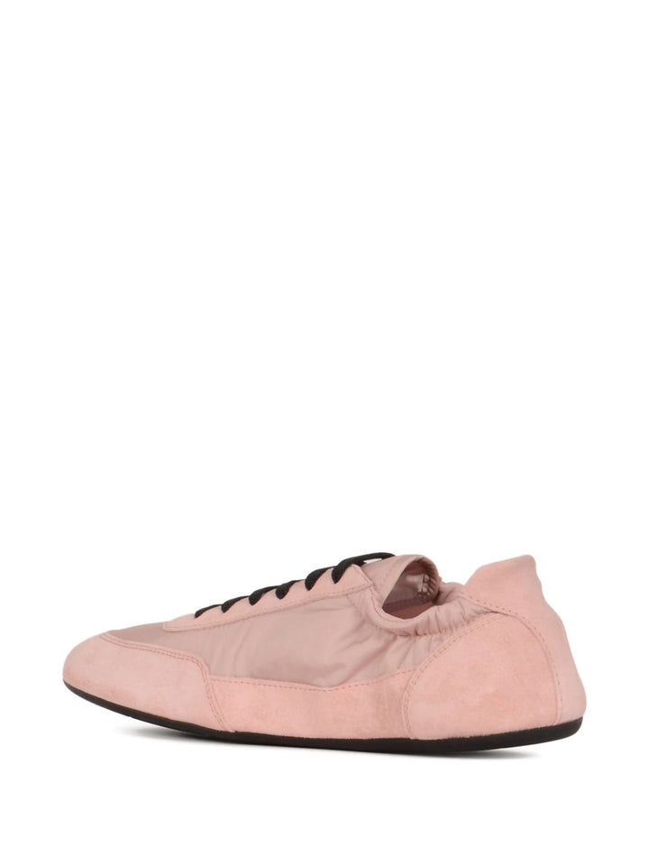Prada

Sneakers