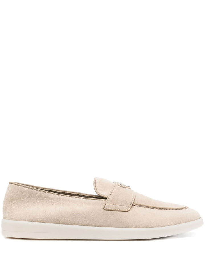 Prada

Mocassino in pelle scamosciata