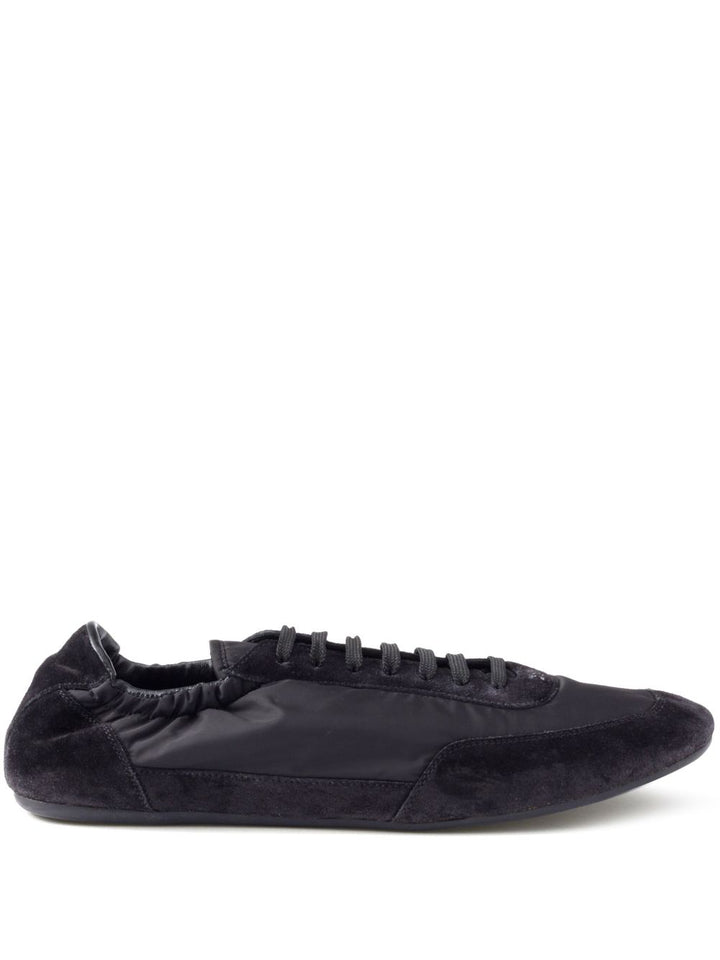 Prada
Sneakers Collapse Re-Nylon in pelle scamosciata